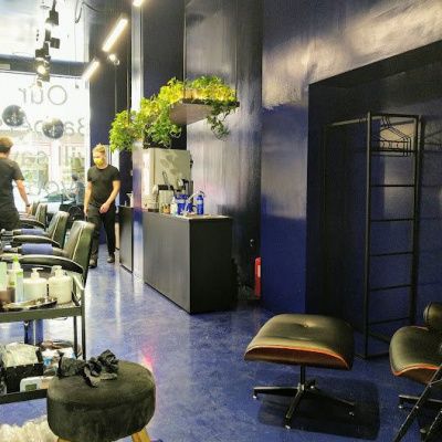 Εσωτερικό Black Spaghetti Men's Salon
